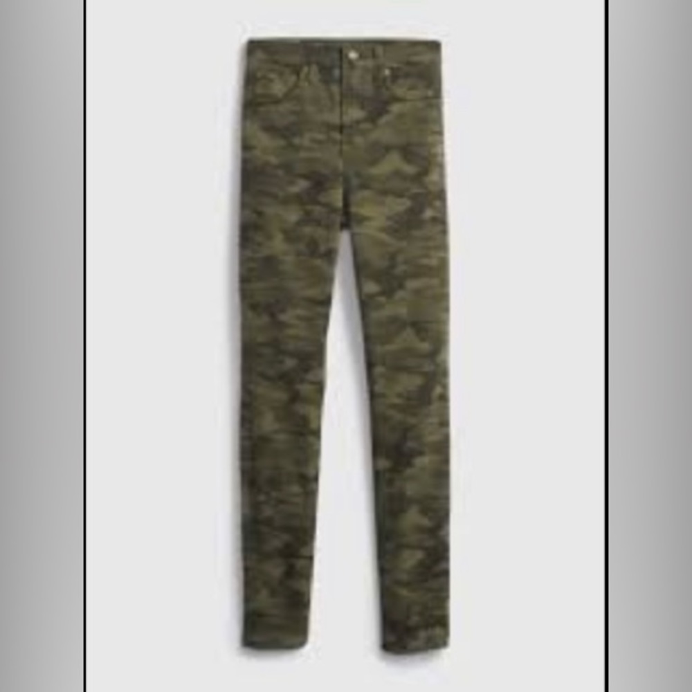 Gap size 6 true skinny high rise camo jeans never worn